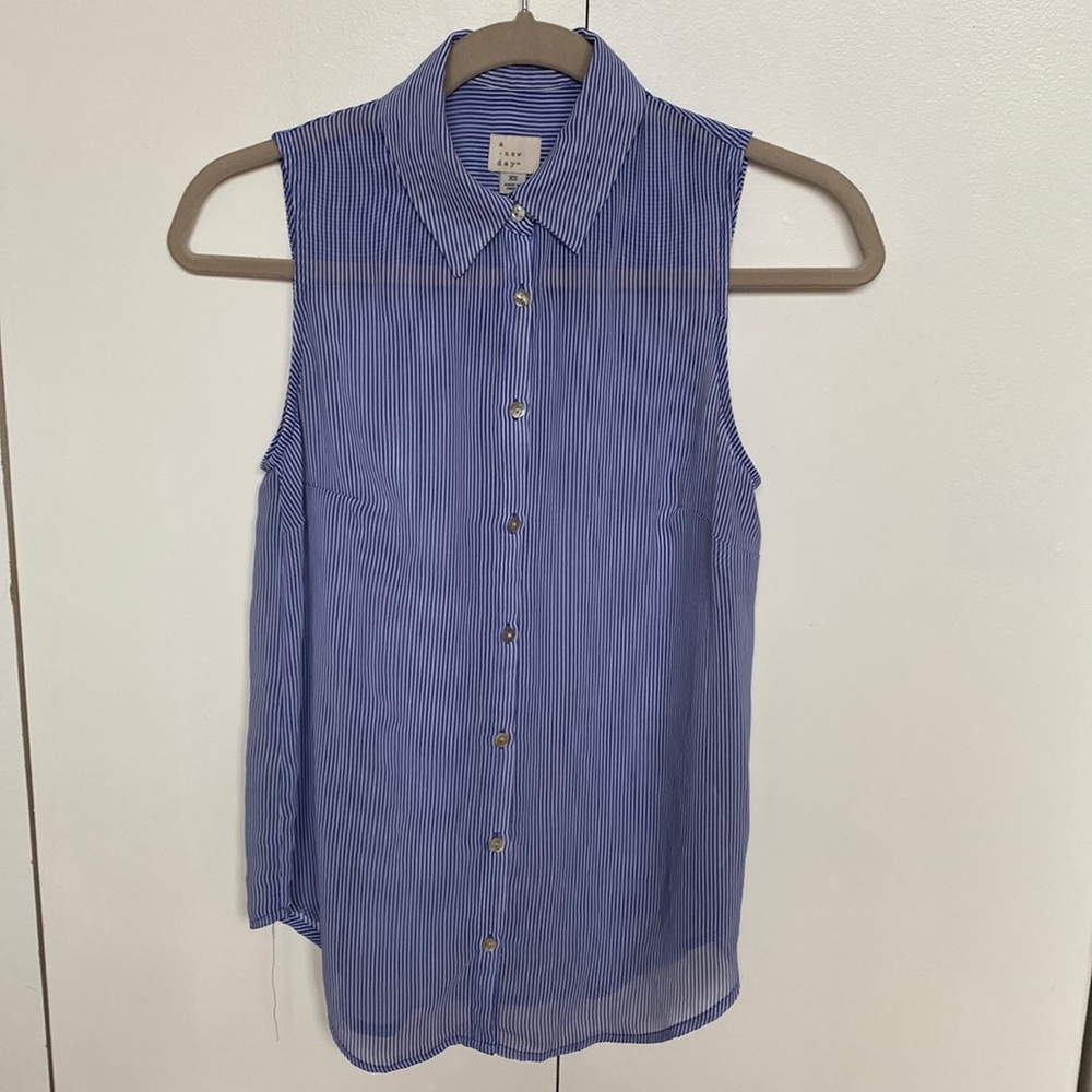 A New Day striped blouse in excellent condition